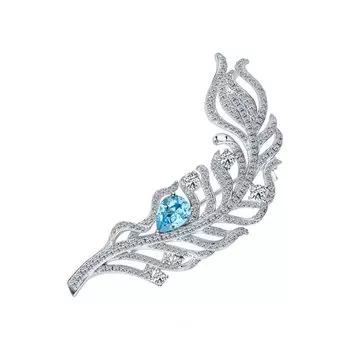 Серебряная брошь с фианитами