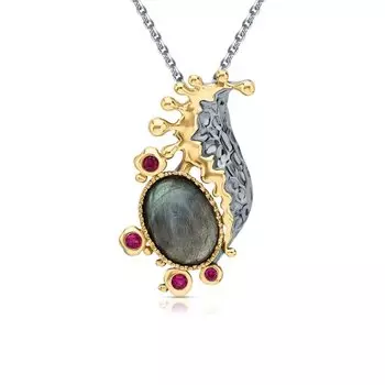 Серебряная подвеска с корундом и лабрадоритами