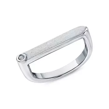 Серебряное кольцо с бриллиантом природным