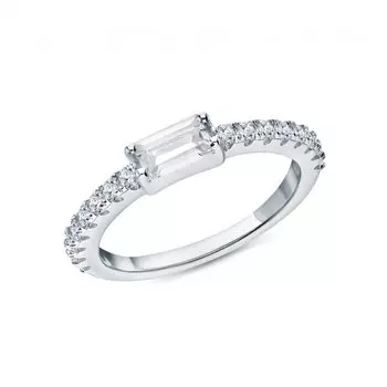 Серебряное кольцо с фианитами