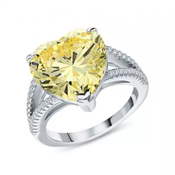 Серебряное кольцо с фианитами