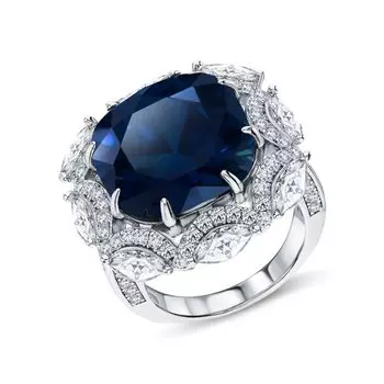 Серебряное кольцо с фианитами