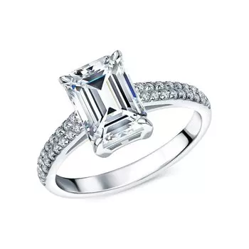 Серебряное кольцо с фианитами