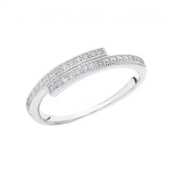 Серебряное кольцо с фианитами