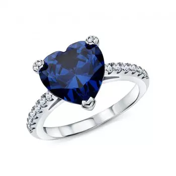 Серебряное кольцо с фианитами