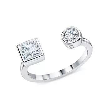 Серебряное кольцо с фианитами