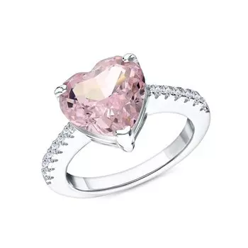 Серебряное кольцо с фианитами