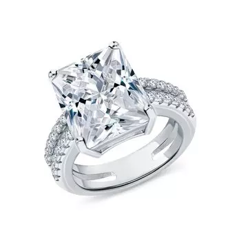 Серебряное кольцо с фианитами