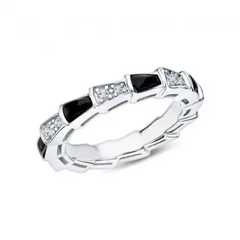 Серебряное кольцо с фианитами и ониксом природным