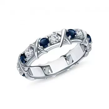 Серебряное кольцо с фианитами и сапфирами природными