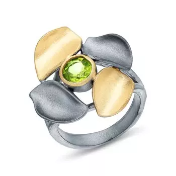 Серебряное кольцо с хризолитом природным