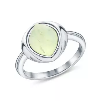 Серебряное кольцо с хризолитом природным