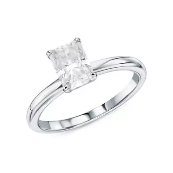 Серебряное кольцо с муассанитом