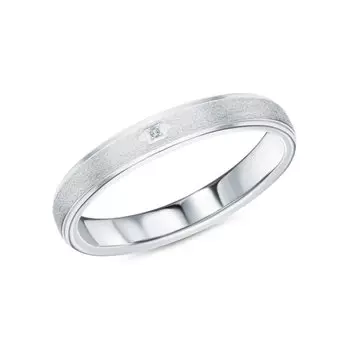 Серебряное обручальное кольцо с бриллиантами