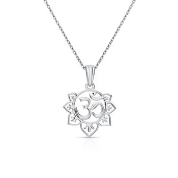 Серебряное шейное украшение