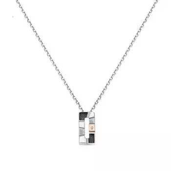 Серебряное шейное украшение с бриллиантами природными и золотой вставкой