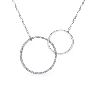 Серебряное шейное украшение с фианитами