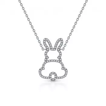 Серебряное шейное украшение с фианитами