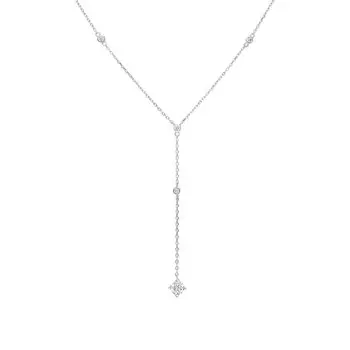 Серебряное шейное украшение с фианитами