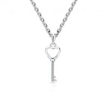 Серебряное шейное украшение с фианитами