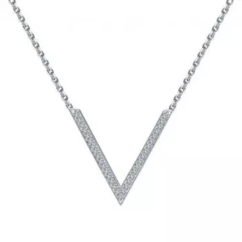 Серебряное шейное украшение с фианитами