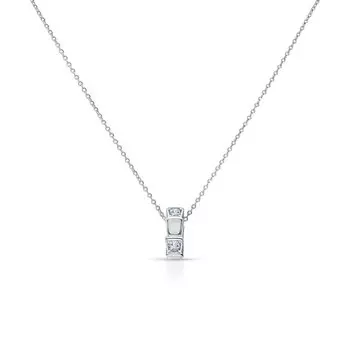 Серебряное шейное украшение с фианитами