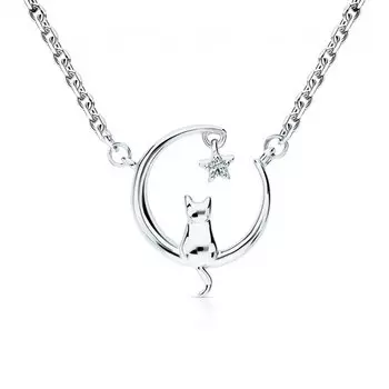 Серебряное шейное украшение с фианитами