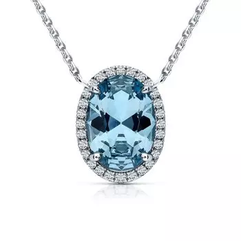 Серебряное шейное украшение с фианитами