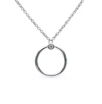 Серебряное шейное украшение с фианитами