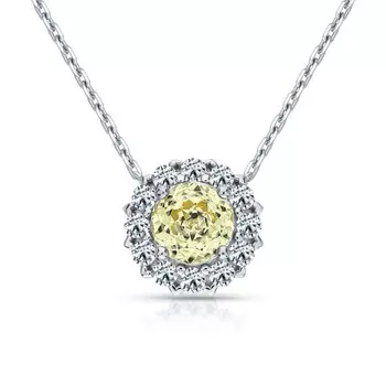 Серебряное шейное украшение с фианитами