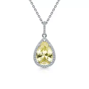 Серебряное шейное украшение с фианитами