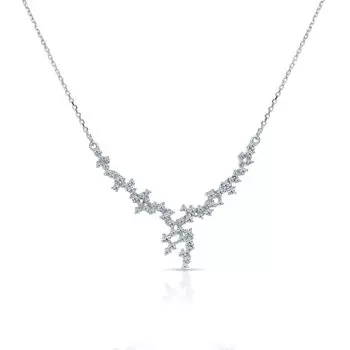 Серебряное шейное украшение с фианитами