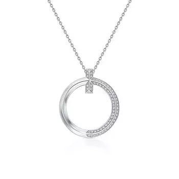 Серебряное шейное украшение с фианитами