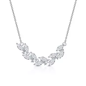 Серебряное шейное украшение с фианитами