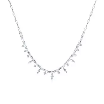 Серебряное шейное украшение с фианитами