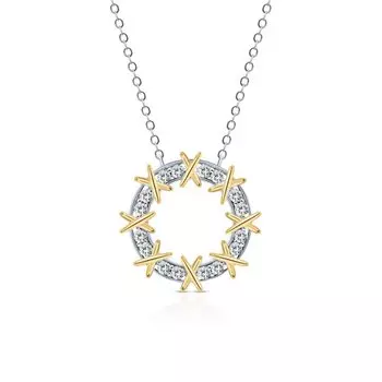 Серебряное шейное украшение с фианитами