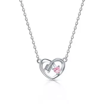 Серебряное шейное украшение с фианитами