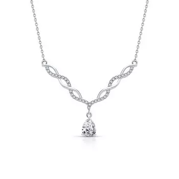 Серебряное шейное украшение с фианитами