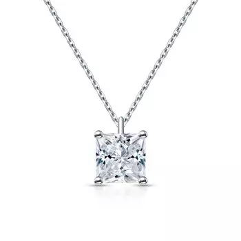 Серебряное шейное украшение с фианитами