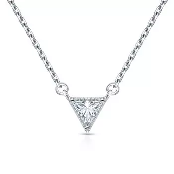 Серебряное шейное украшение с фианитами