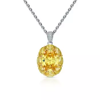 Серебряное шейное украшение с фианитами