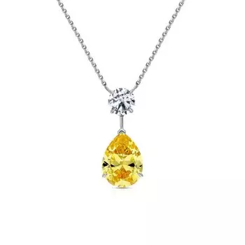 Серебряное шейное украшение с фианитами