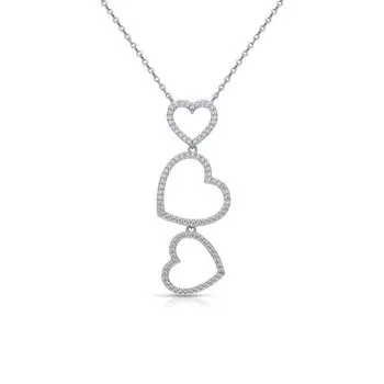 Серебряное шейное украшение с фианитами