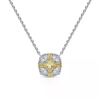 Серебряное шейное украшение с фианитами