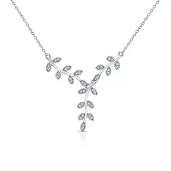 Серебряное шейное украшение с фианитами