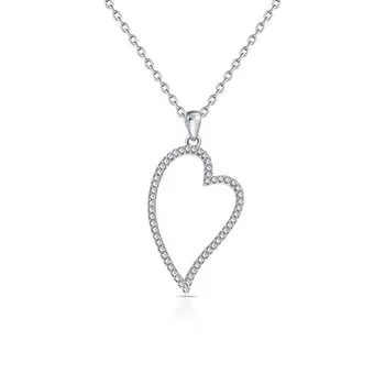 Серебряное шейное украшение с фианитами