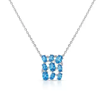 Серебряное шейное украшение с фианитами и алпанитом