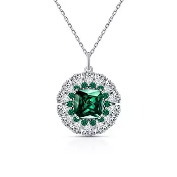 Серебряное шейное украшение с фианитами и алпанитом