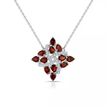 Серебряное шейное украшение с фианитами и гранатами природными