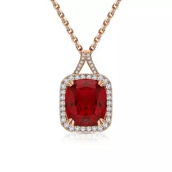 Серебряное шейное украшение с фианитами и корундом